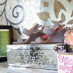 Nine West Forbyforo Women's Gray Wedge Studded Sandal